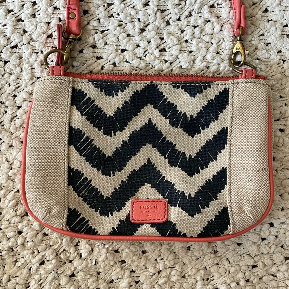 🌞 Fossil Chevron Crossbody Purse 🌞